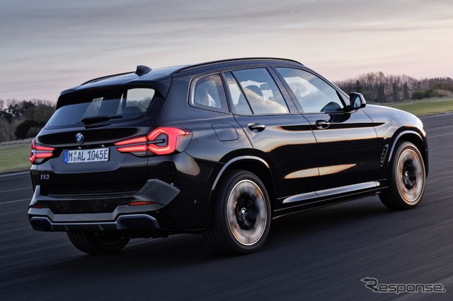 BMW iX3