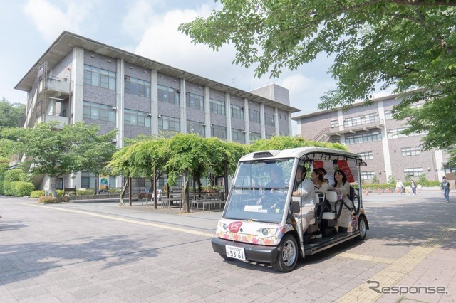 ヤマハ発動機の「グリスロ」が京都・衣笠アートヴィレッジフェスティバルで運行