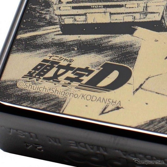 『頭文字D』の名シーンを精密にレーザー刻印したZIPPOライター