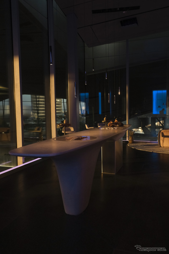 自動車博物館「BMW Welt」の新しい高級レストラン「THE CLOUD by Kafer」
