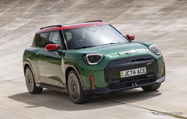 MINI『ジョン・クーパー・ワークス・エースマン』