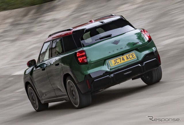 MINI『ジョン・クーパー・ワークス・エースマン』