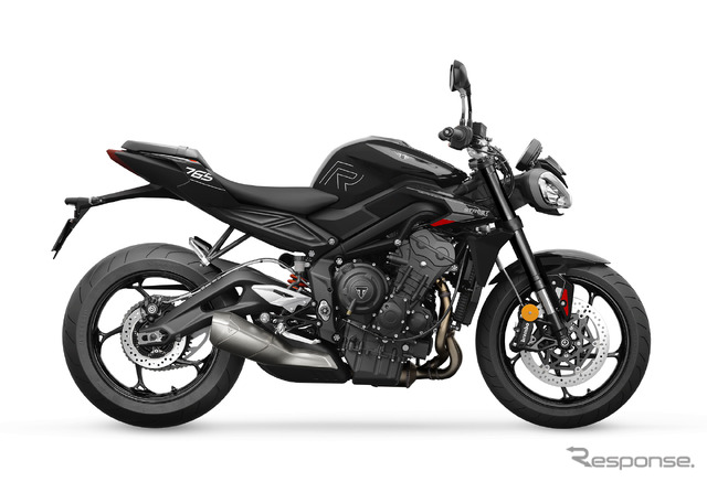 トライアンフ ストリート・トリプル765R ファントムブラック