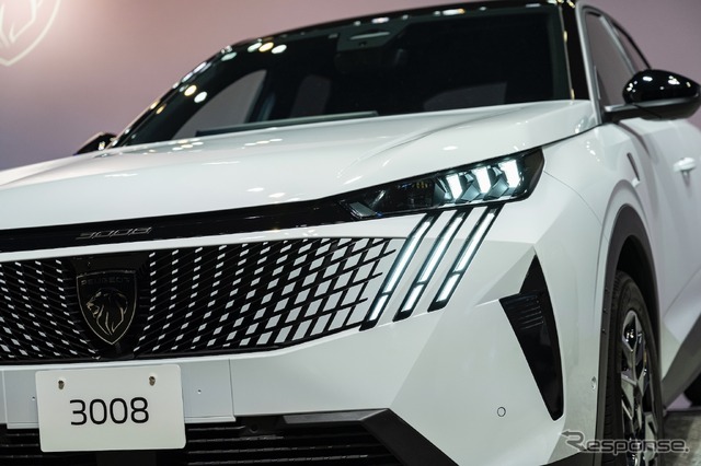プジョー3008GT ハイブリッド