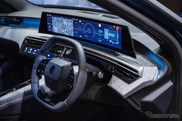 プジョー3008GT ハイブリッド