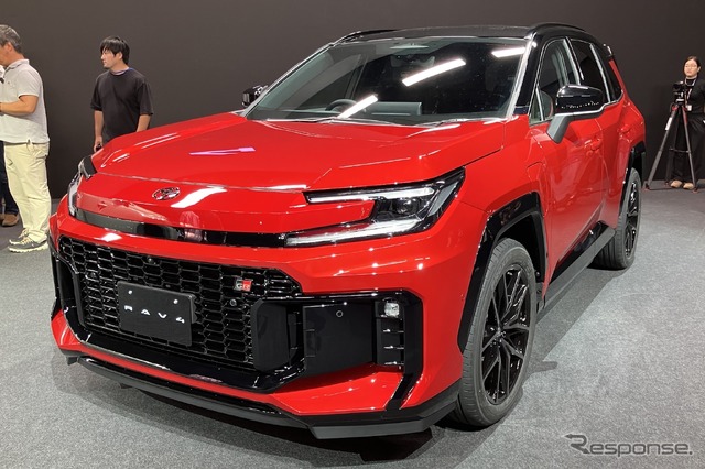 トヨタ RAV4 新型:GRスポーツ