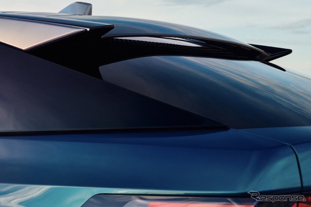 プジョー 3008 新型(ハイブリッド)