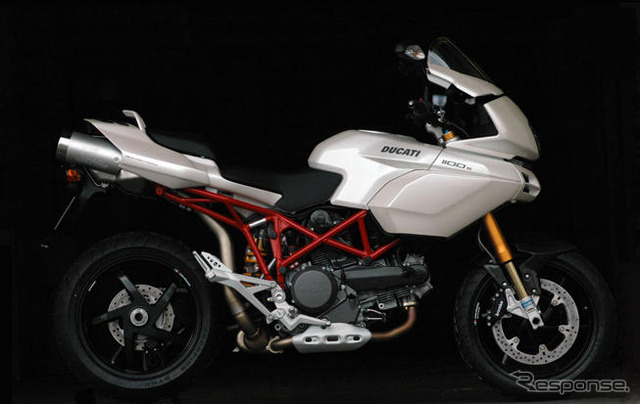 ドゥカティ ムルティストラーダ、紅白の日本限定モデル発売