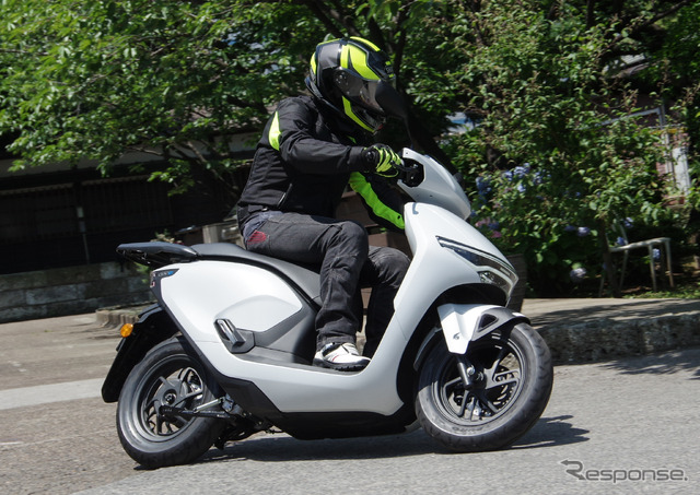 ホンダ CUV e: