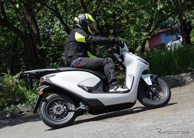 ホンダ CUV e: