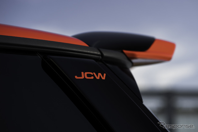 MINIクーパー新型のJCWアクセサリー