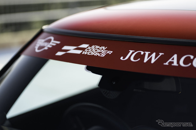 MINIクーパー新型のJCWアクセサリー