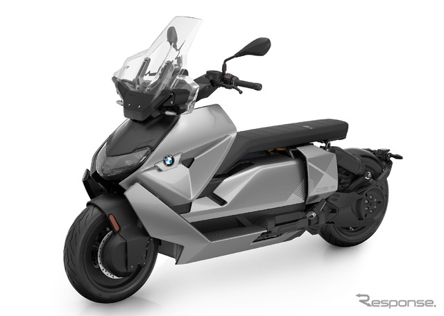 BMWモトラッドの電動スクーター『CE 04』