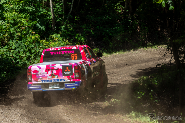 「圭rallyproject」の竹岡圭選手のトライトン