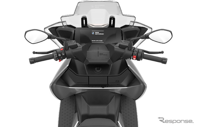 BMWモトラッドの電動スクーター『CE 04』