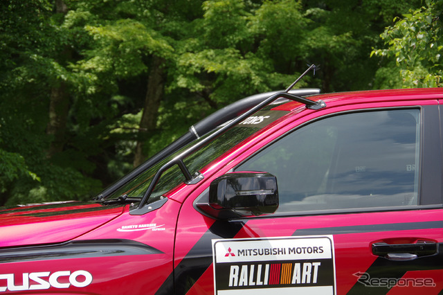 AXCR2025に参戦する三菱トライトンのデモカー