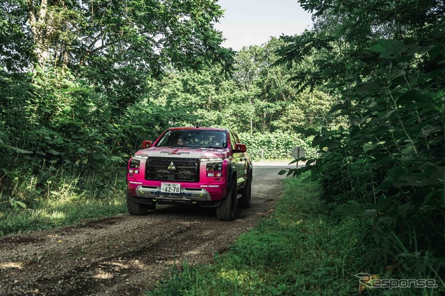 XC-2クラス4位の「圭ラリープロジェクト with MMC TOYO TIRES」チーム