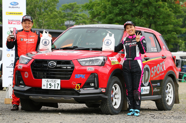 XCRスプリントカップ北海道第3戦 ARK ラリー・カムイ XC-3クラス3位の相原泰祐選手/上原あずみ選手組 ダイハツ『ロッキー』