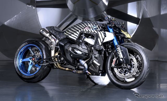 BMW『R 1300 R TITAN』