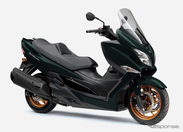 スズキ バーグマン400 ABS(パールマットシャドーグリーン)