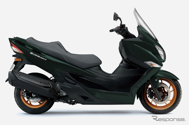 スズキ バーグマン400 ABS(パールマットシャドーグリーン)
