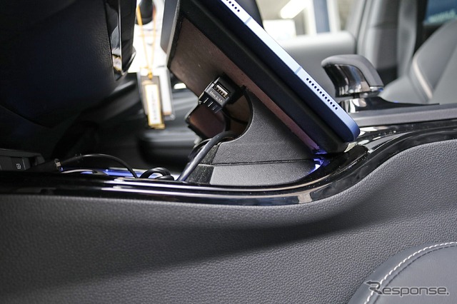iPad×DSPアンプで叶える理想の車内音響［car audio newcomer］トヨタ プリウス by M.E.I. 後編