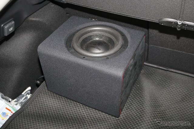iPad×DSPアンプで叶える理想の車内音響［car audio newcomer］トヨタ プリウス by M.E.I. 後編