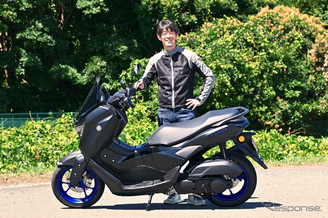 ヤマハ NMAXと伊丹孝弘氏