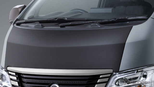 日産キャラバンの「SOTOASOBIパッケージ」装着車