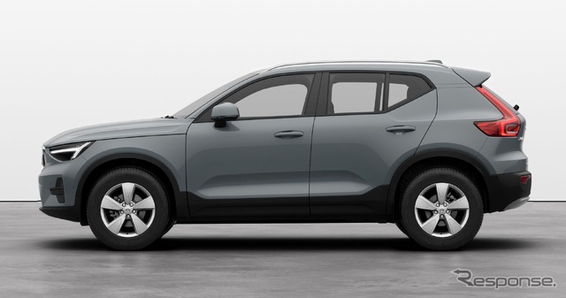ボルボ XC40 Essential B3