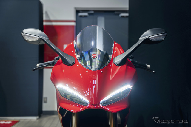ドゥカティ 新型パニガーレV2S