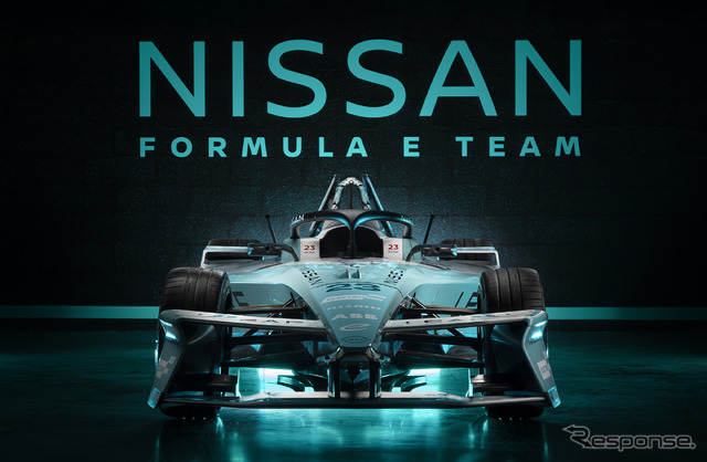 日産のフォーミュラE最終戦に新型『リーフ』世界発売記念の特別ティールブルーで参戦