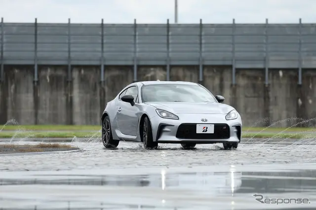 走りも快適性も妥協しない！ レグノGR-X IIIとエコピアNH200の真価