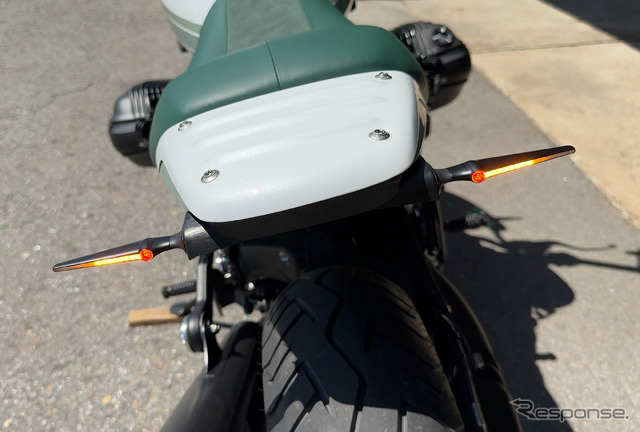 BMW『R12』と『R18』のカスタムバイク「スピード・シスターズ」
