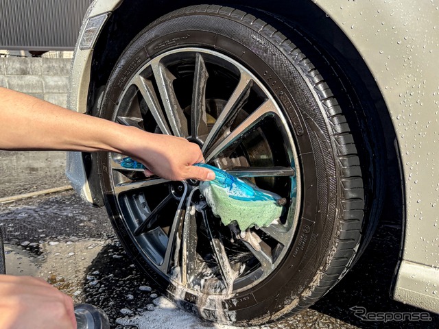 Weeklyメンテナンス:洗車時には入念なクリーニングを