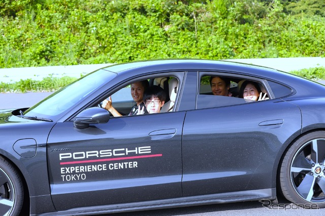 Porsche Kids Tech Class 同乗試乗の様子