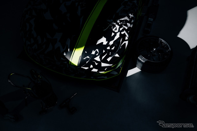 メルセデスAMG『CONCEPT AMG GT TRACK SPORT』のティザー