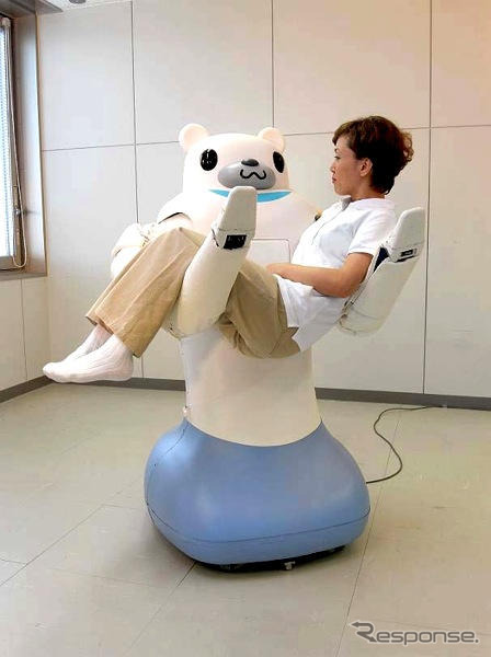 61kgを担げる介護支援ロボット　理研と東海ゴムが開発