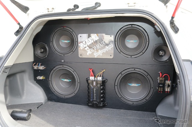愛車でクラブサウンド！ 夫婦で楽しむプリウスαの低音チューン［car audio newcomer］by EPIC　前編