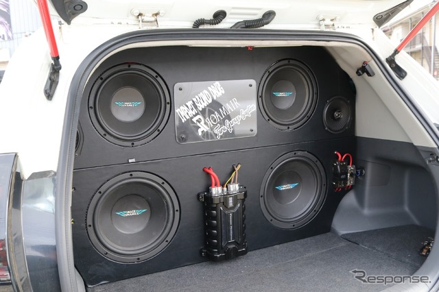 愛車でクラブサウンド！ 夫婦で楽しむプリウスαの低音チューン［car audio newcomer］by EPIC　前編