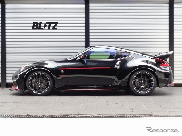 ブリッツ DAMPER ZZ-R　Z34フェアレディZ装着例（フロント：16mmダウン / リア：30mmダウン）