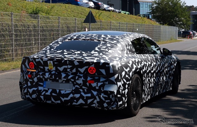 メルセデスAMG GT 4ドアクーペEV 新型プロトタイプ