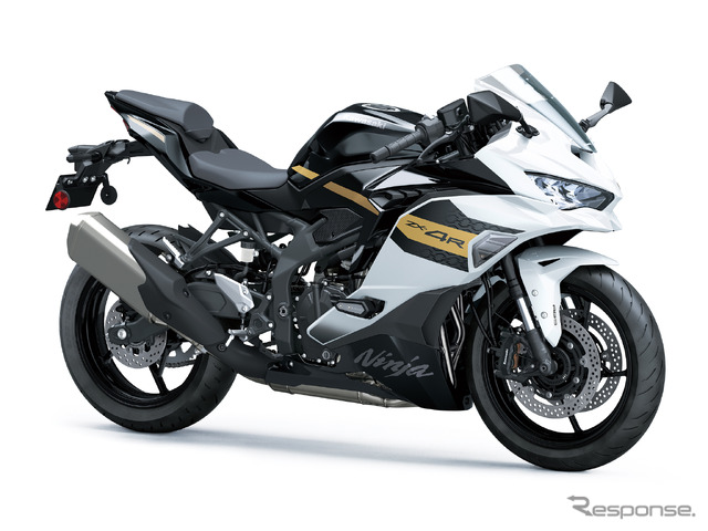 カワサキ Ninja ZX-4R SE（パールロボティックホワイト×メタリックスパークブラック）