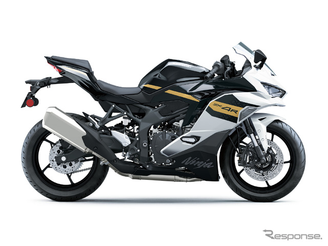 カワサキ Ninja ZX-4R SE（パールロボティックホワイト×メタリックスパークブラック）