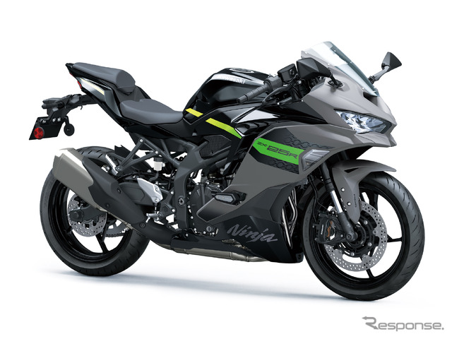 カワサキ Ninja ZX-25R SE（メタリックマットグラファイトグレー×メタリックスパークブラック）