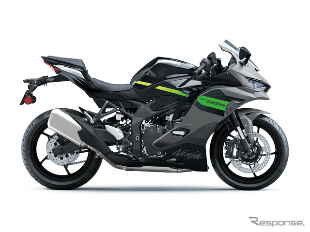 カワサキ Ninja ZX-25R SE（メタリックマットグラファイトグレー×メタリックスパークブラック）