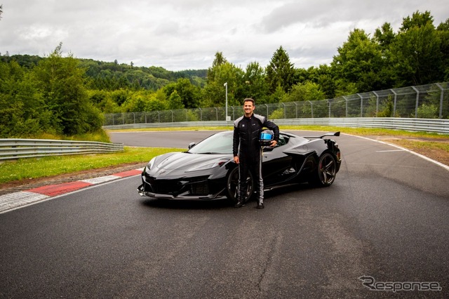 Z06と車両パフォーマンス・マネージャーのアーロン・リンク氏