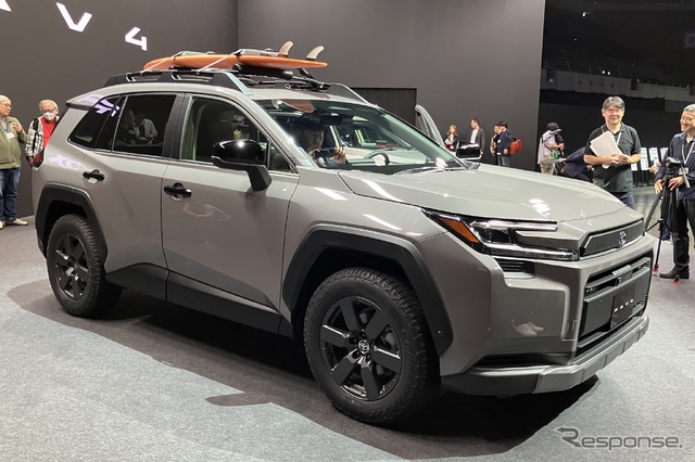 トヨタ RAV4 新型:Adventure