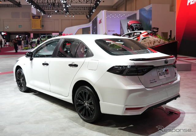 トヨタ『カローラアルティス HEV GRスポーツ』（GIIAS 2025）
