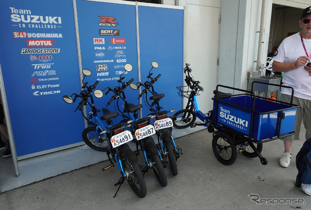 YOSHIMURA SERT MOTUL チームのピットに並べられていた『e-PO(イーポ)』